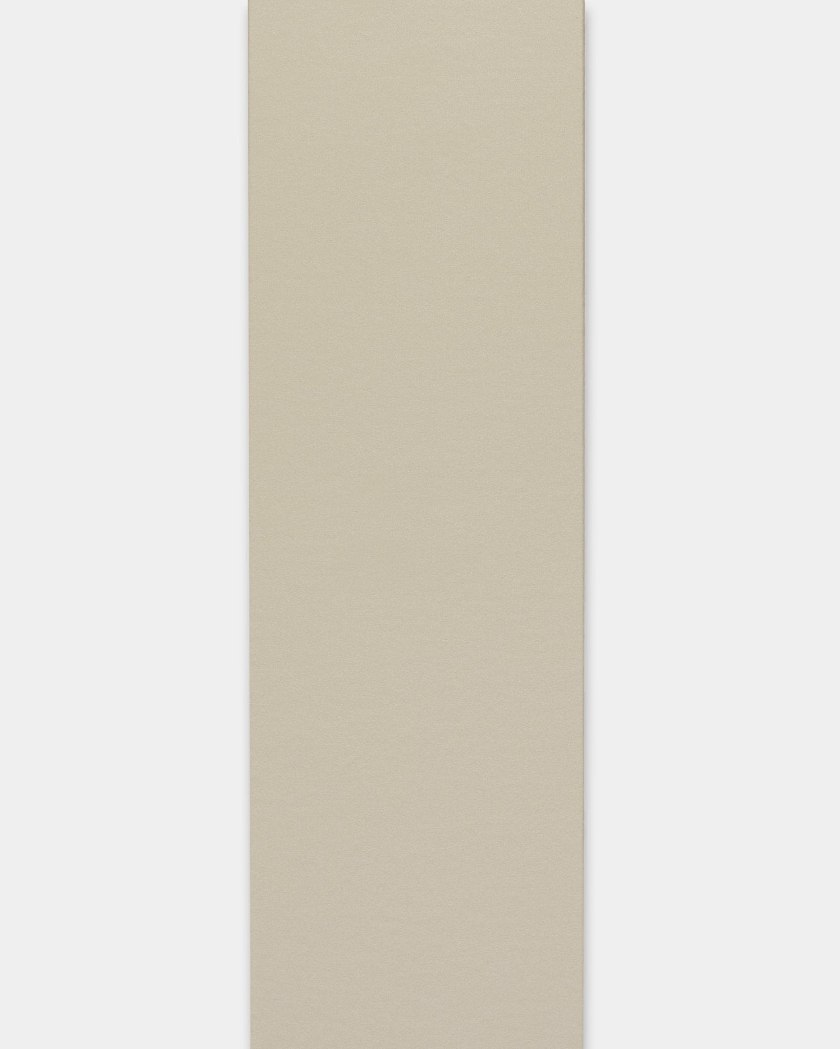 WoodUpp Akupanel rechteckige Akustikpaneel in Lamella/Stone Ausführung, 240 cm lang mit Kantenverkleidung, dargestellt vor weißem Hintergrund.