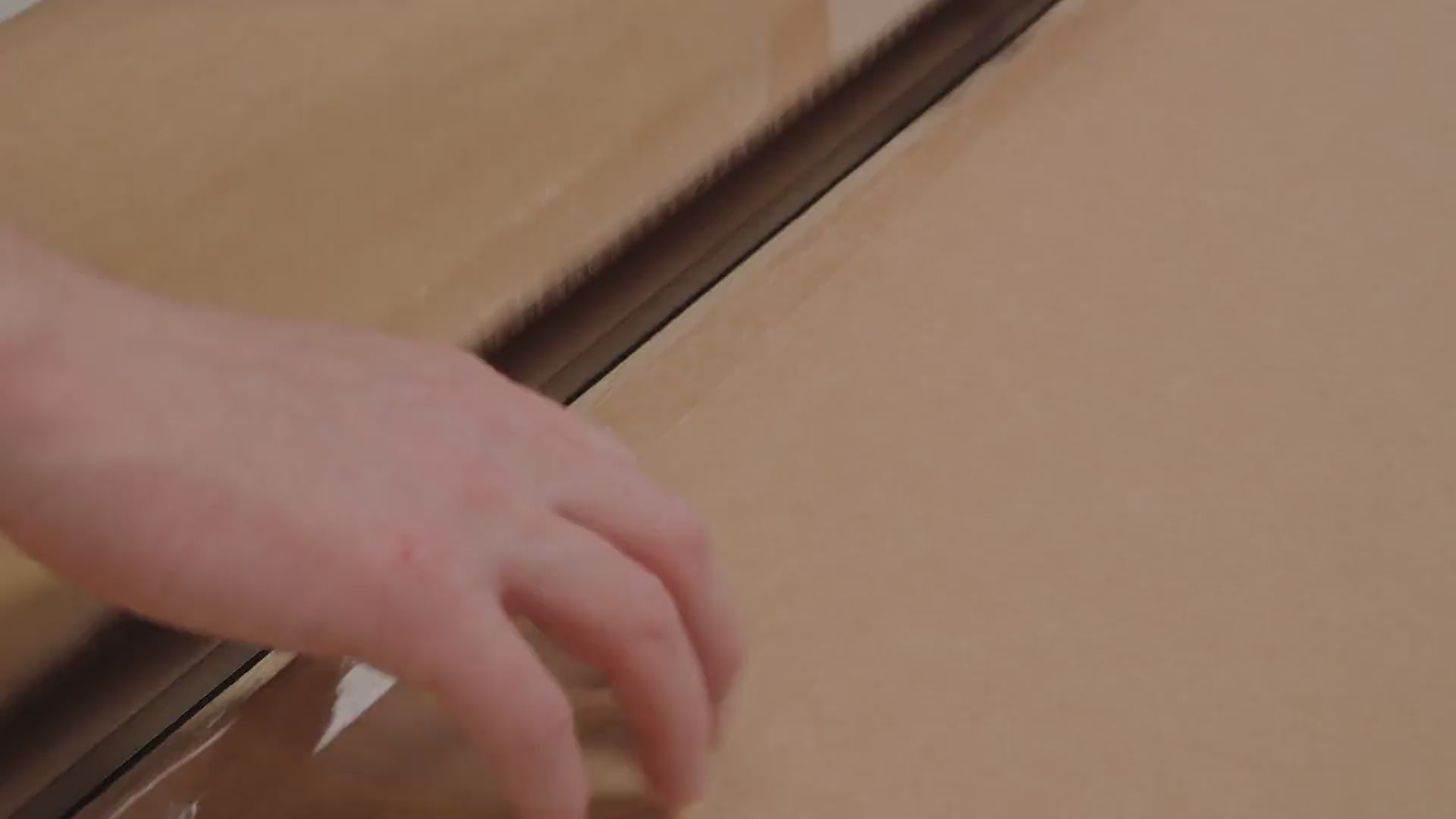 Akupanel | Montage an der Wand mit Schrauben